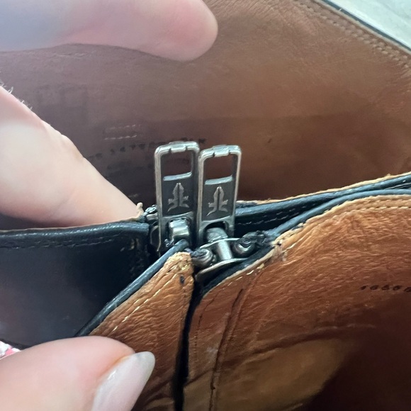 FRYE button black sued and leather boots size 7.5 - Picture 4 of 8